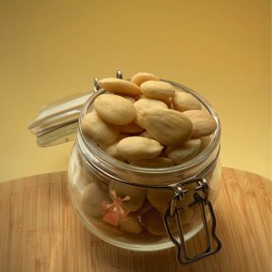 Almendra cruda con piel / 1Kg